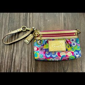 Beautiful Coach Wristlet/ Clutch